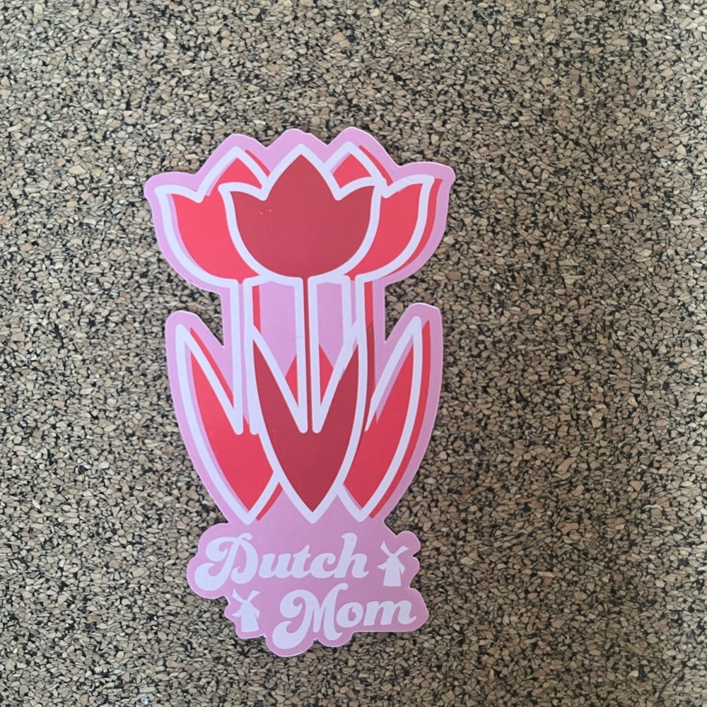 Dutch Mom 2025